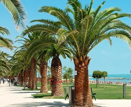 Lägenhet Bilocale Con Giardino Grottammare
